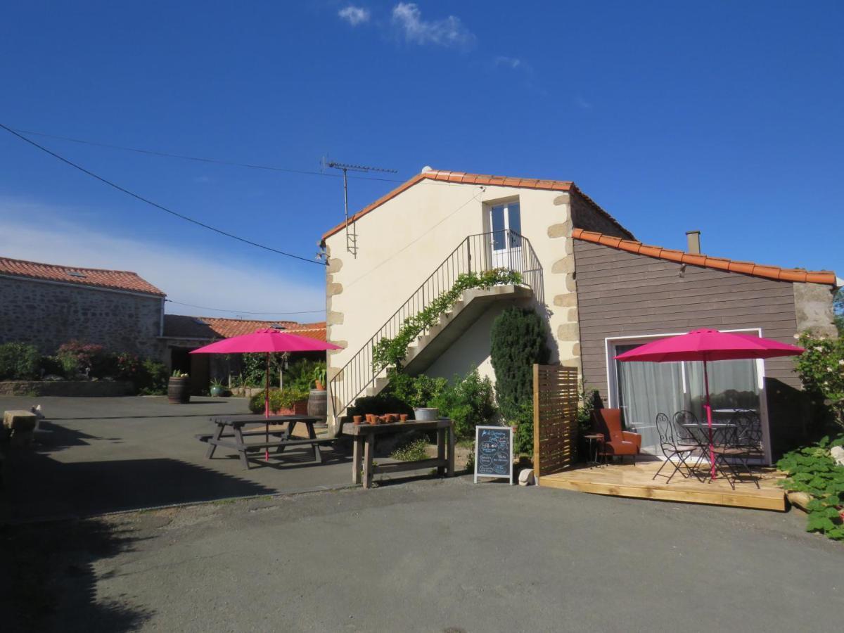 Domaine Des Fees Apartment La Gaubretiere Exterior foto