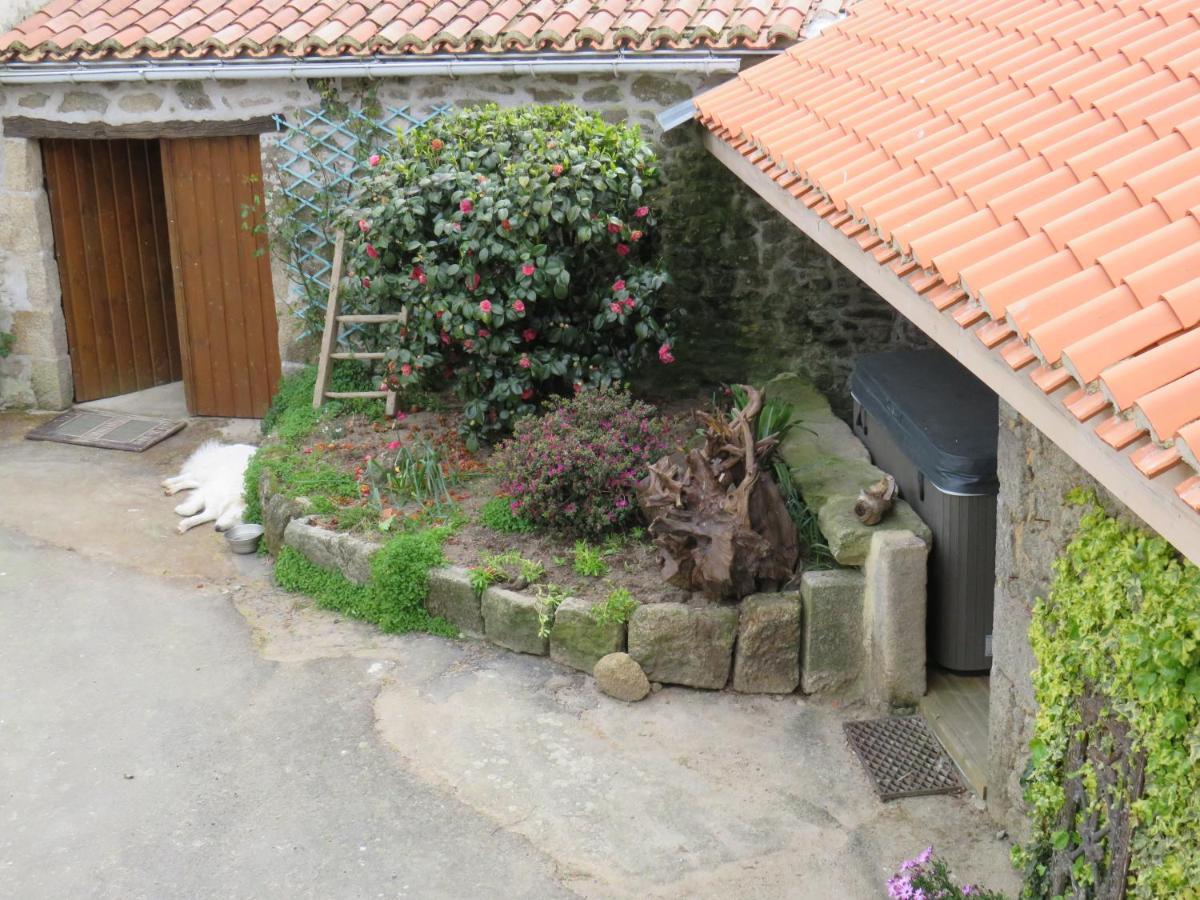 Domaine Des Fees Apartment La Gaubretiere Exterior foto