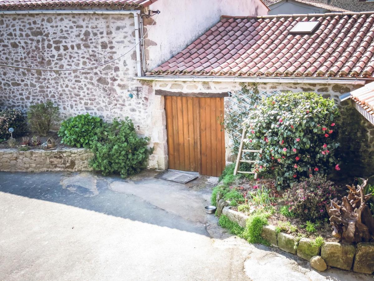 Domaine Des Fees Apartment La Gaubretiere Exterior foto