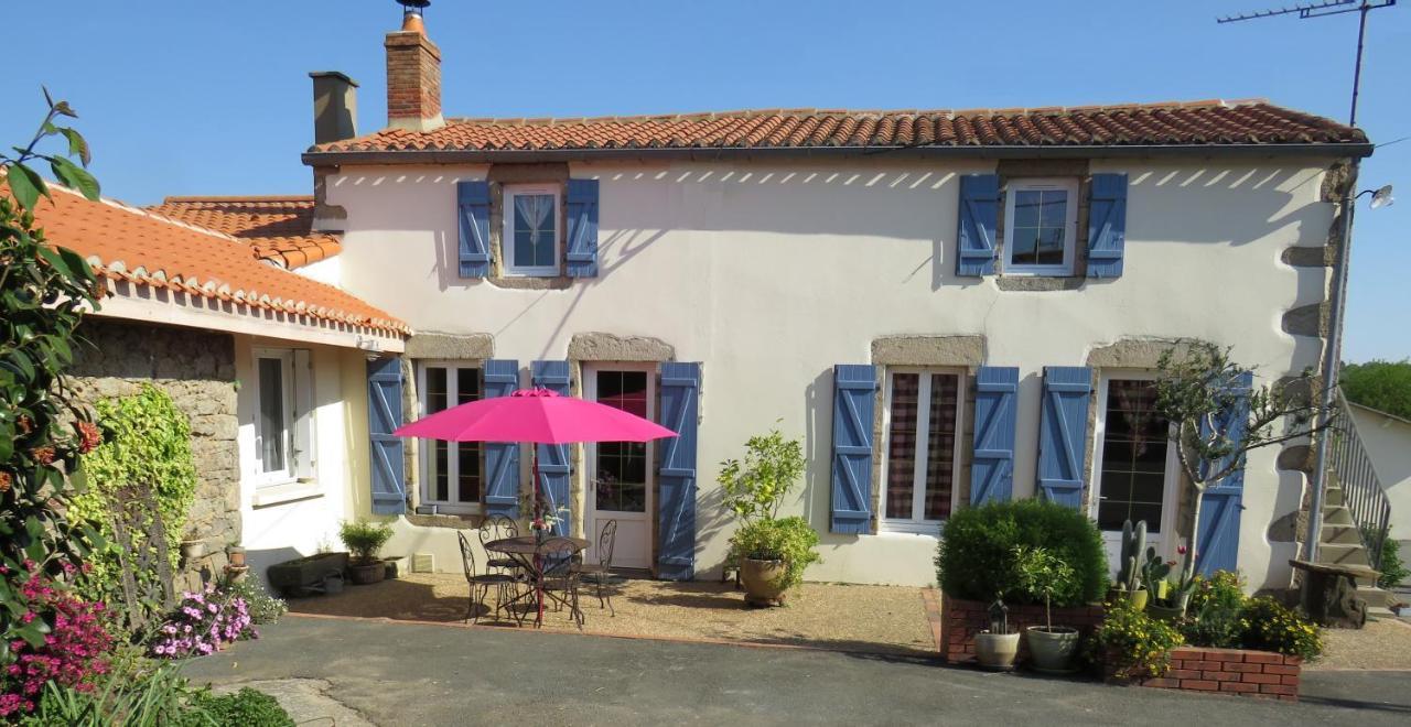 Domaine Des Fees Apartment La Gaubretiere Exterior foto